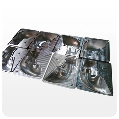 Le bâti de rotation de haute précision moule l'aluminium 635 pour des réservoirs d'eau