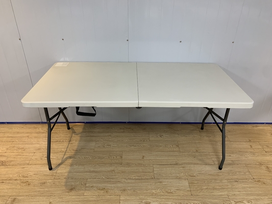 Le corps creux blanc soufflage l'écurie extérieure en plastique portative 8ft de chaise de Tableau se pliant 240cm