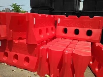 Moule en plastique de Rotomoulding de barrière de route d'OEM