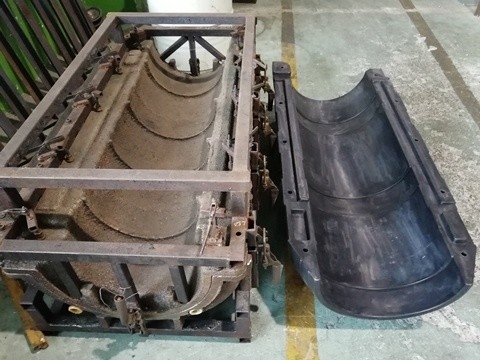 Bâti de rotation en aluminium d'OEM usinant le moule en plastique de barrière du trafic
