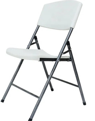 Les enfants arrières se pliants de chaise de repos parquettent la chaise blanche pour le bureau de jardin
